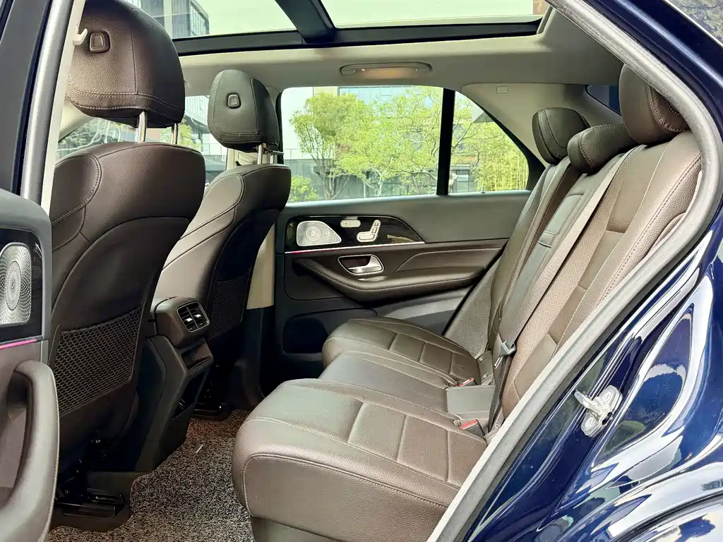 Mercedes-Benz GLE 2019 — фото 13