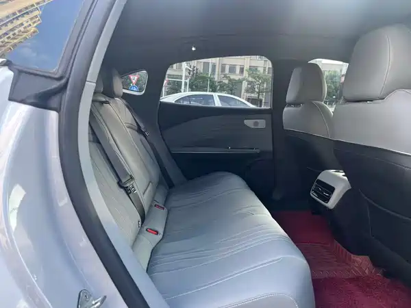 Geely Galaxy E8 2024