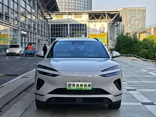 BYD Sealion 06 2025