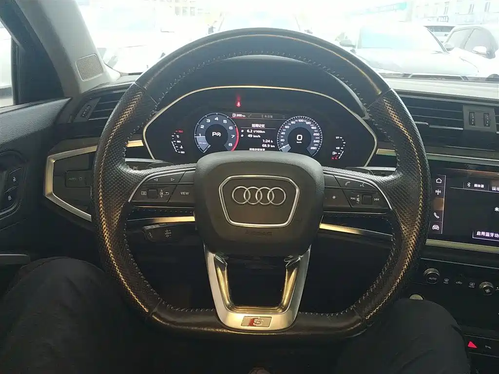 Audi Q3 Sportback 2020 — фото 7