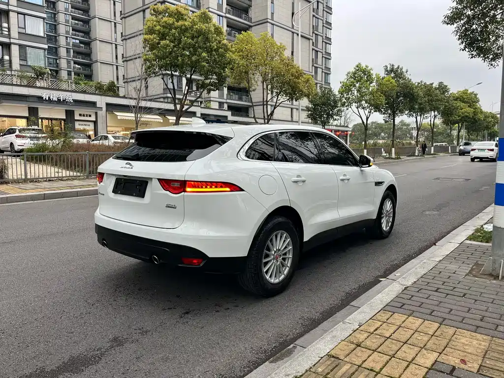 Jaguar F-PACE 2019 — фото 6