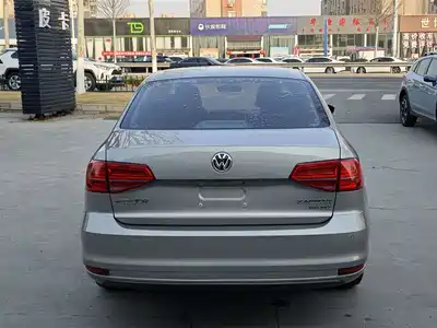 Volkswagen Sagitar 2018