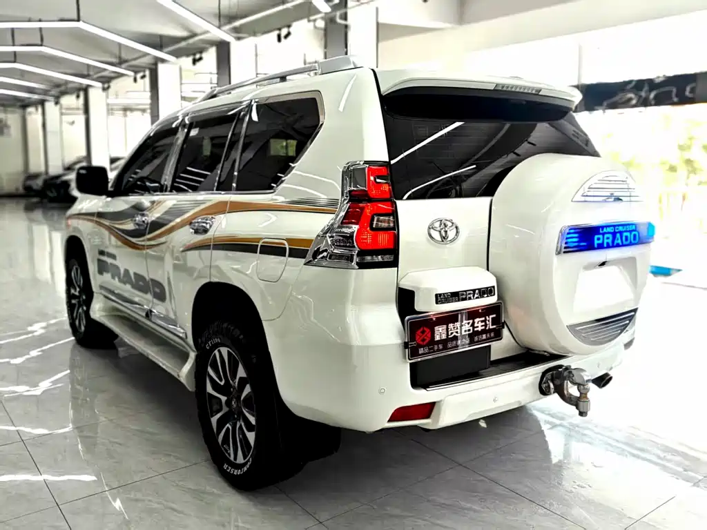 Toyota Prado 2023 — фото 10