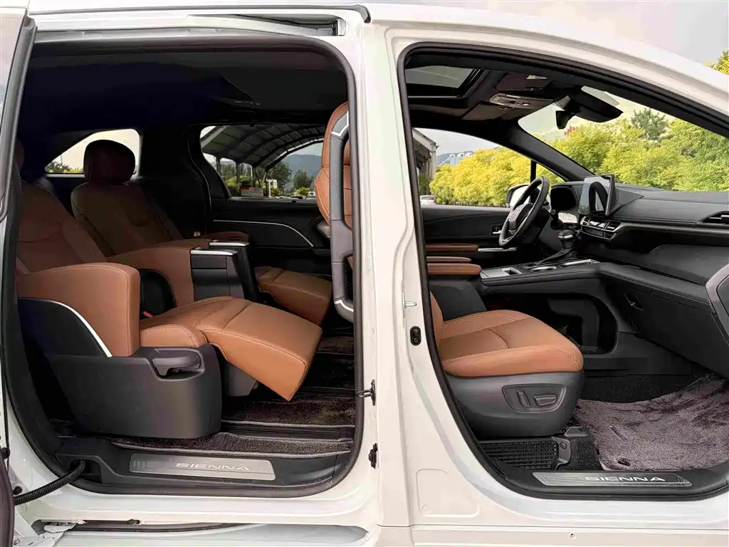 Toyota Sienna 2026 — фото 12