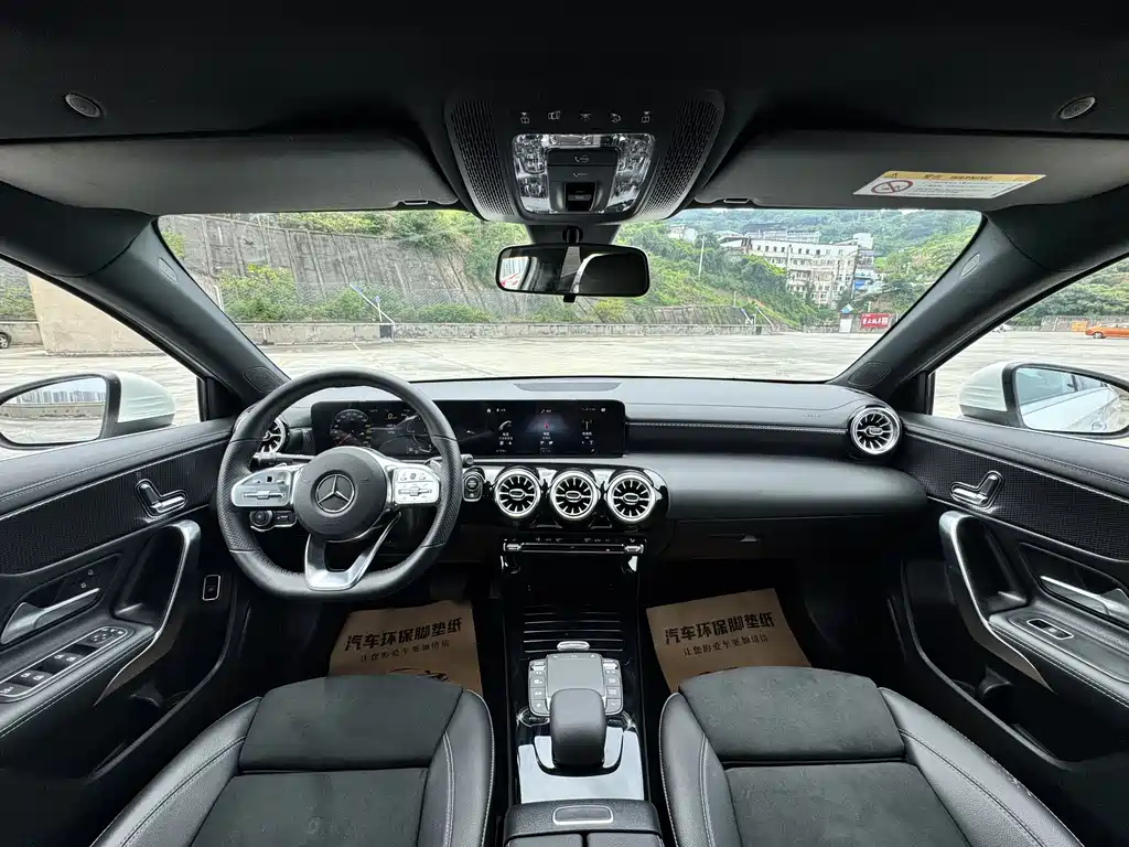 Mercedes-Benz A-Class 2023 — фото 15