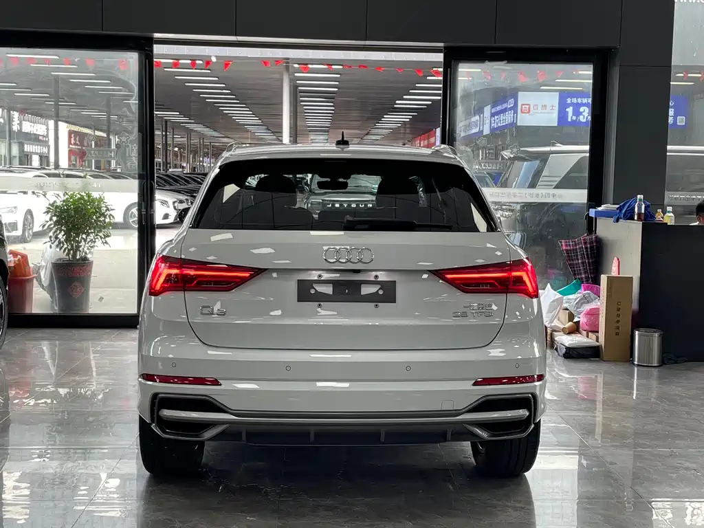 Audi Q3 2022 — фото 15