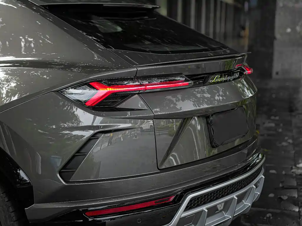 Lamborghini Urus 2021 — фото 8