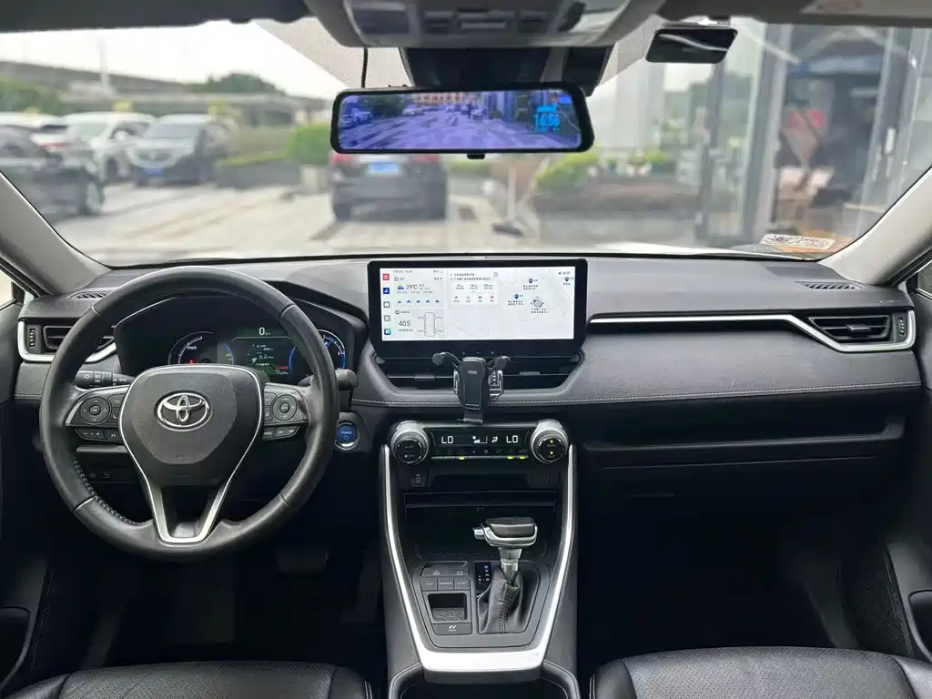 Toyota RAV4 2020 — фото 14