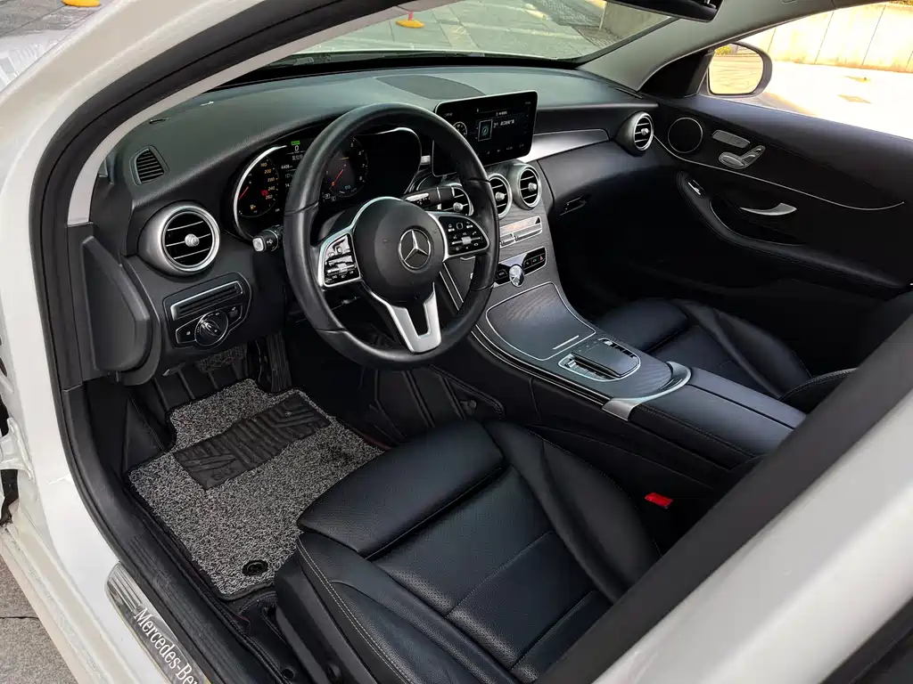 Mercedes-Benz C-Class 2021 — фото 12