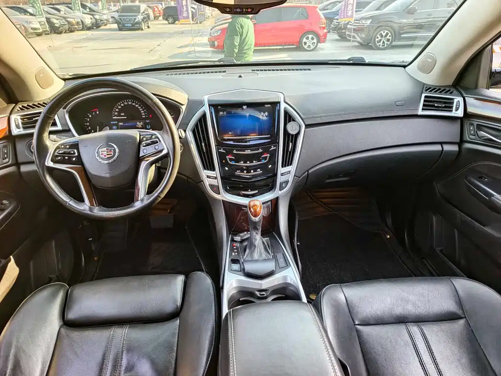 Cadillac SRX 2013 — фото 11