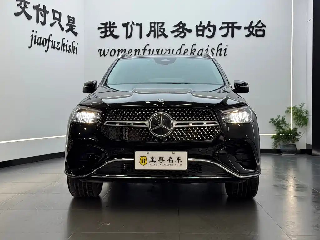 Mercedes-Benz GLE 2025 — фото 1