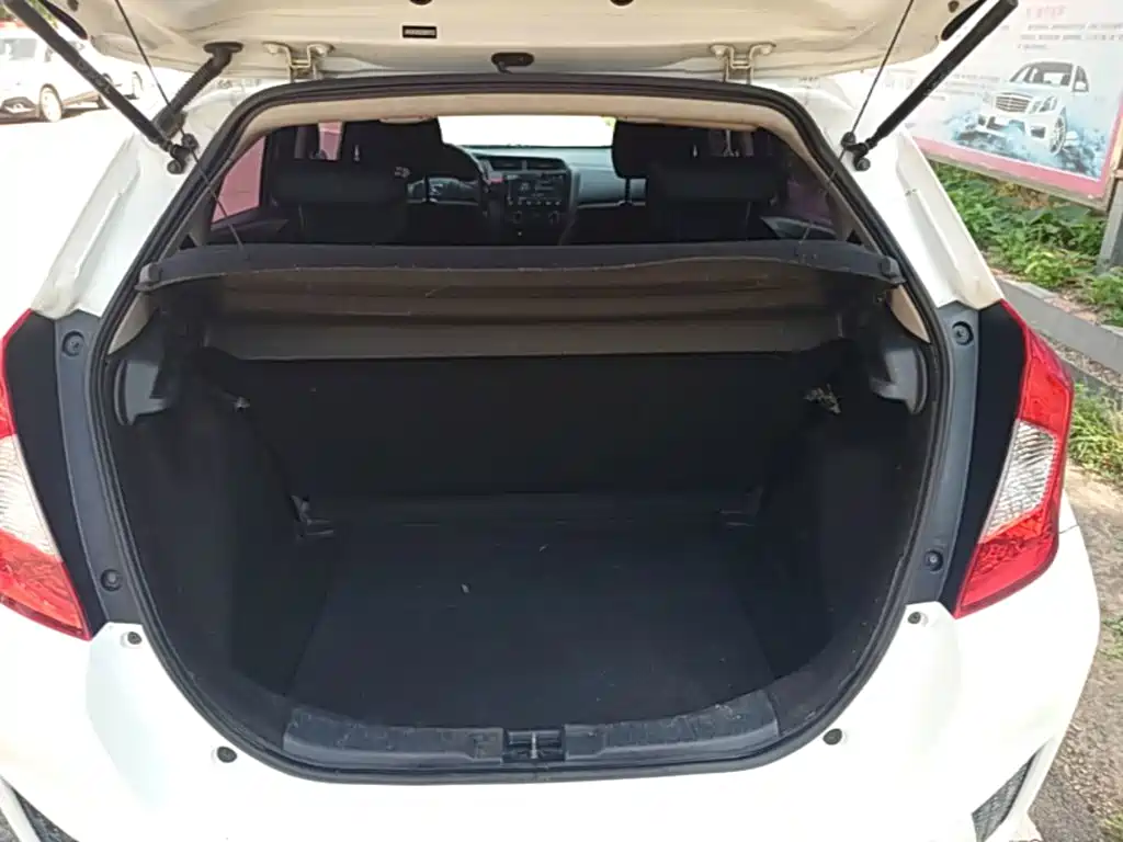 Honda Fit 2016 — фото 19
