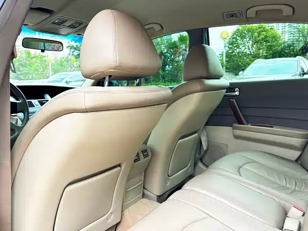 Nissan Teana 2004