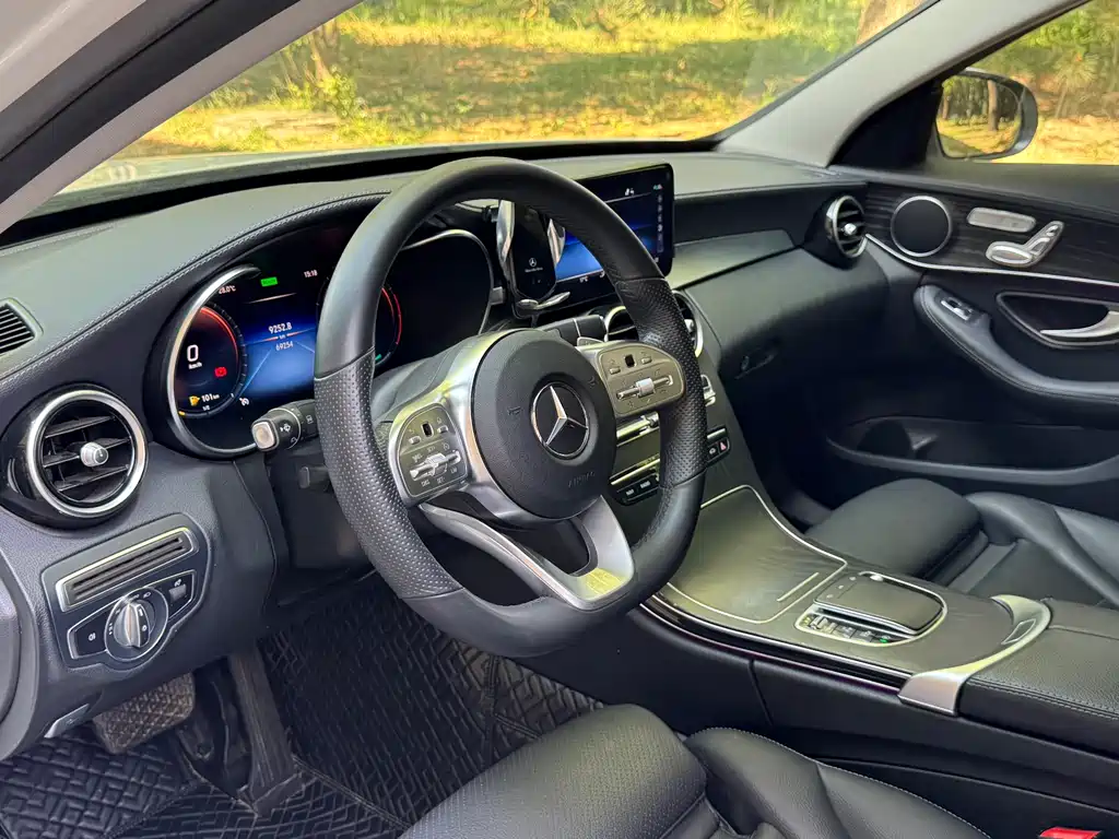Mercedes-Benz C-Class 2021 — фото 10