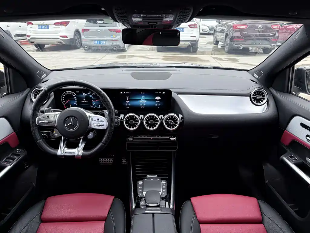 Mercedes-Benz GLA AMG 2021 — фото 13
