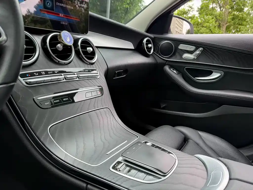 Mercedes-Benz C-Class 2019 — фото 14