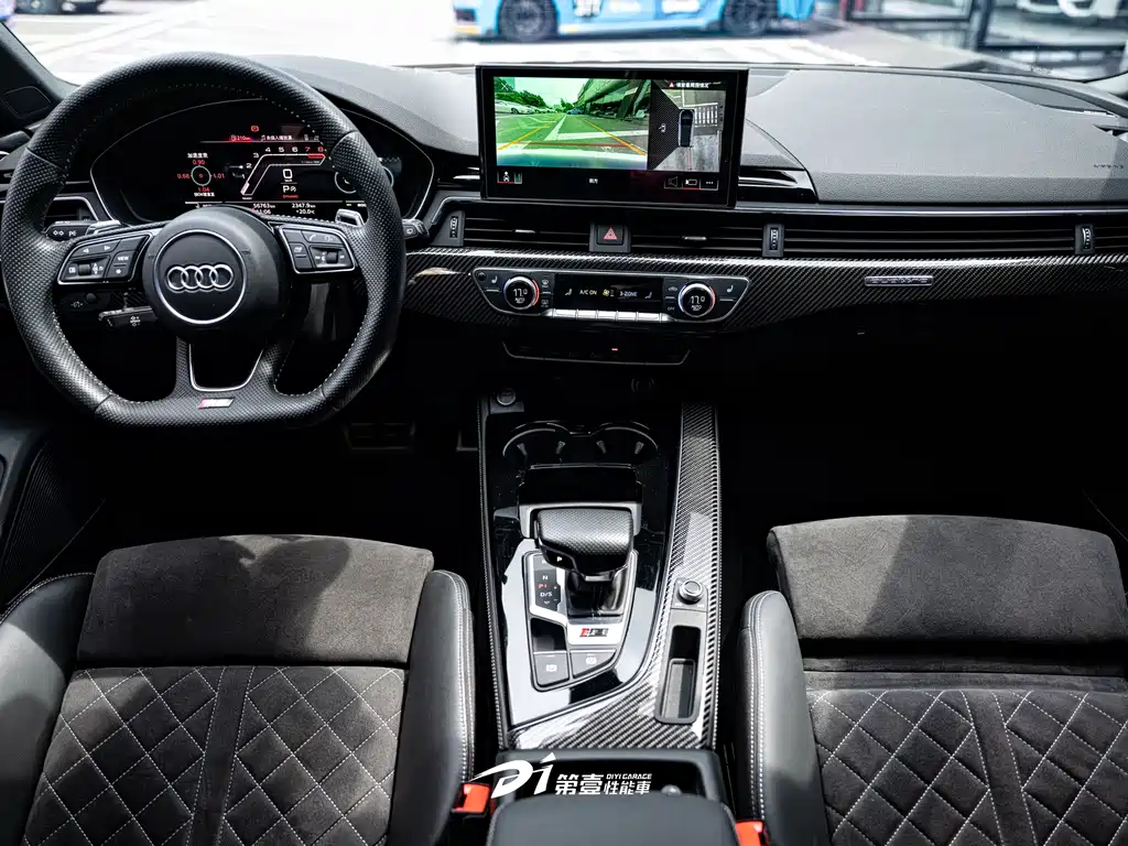 Audi RS 4 2021 — фото 8