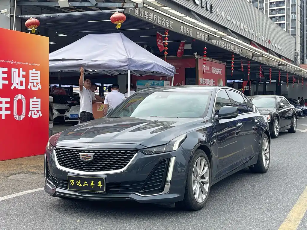 Cadillac CT5 2021 — фото 1