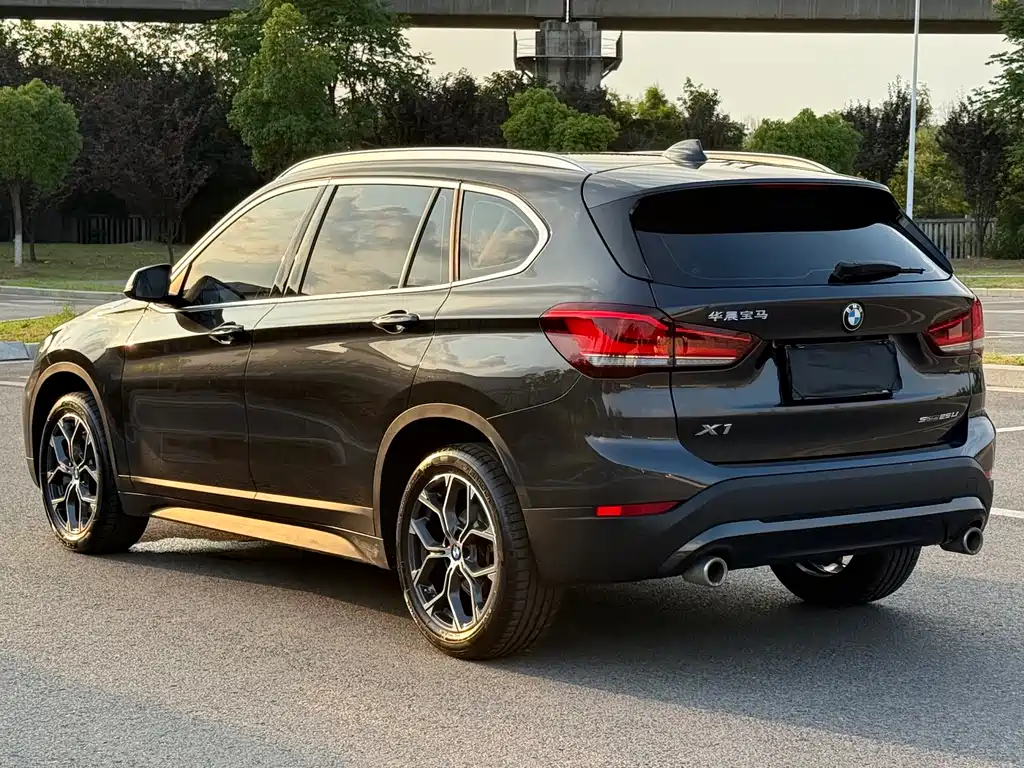 BMW X1 2022 — фото 6