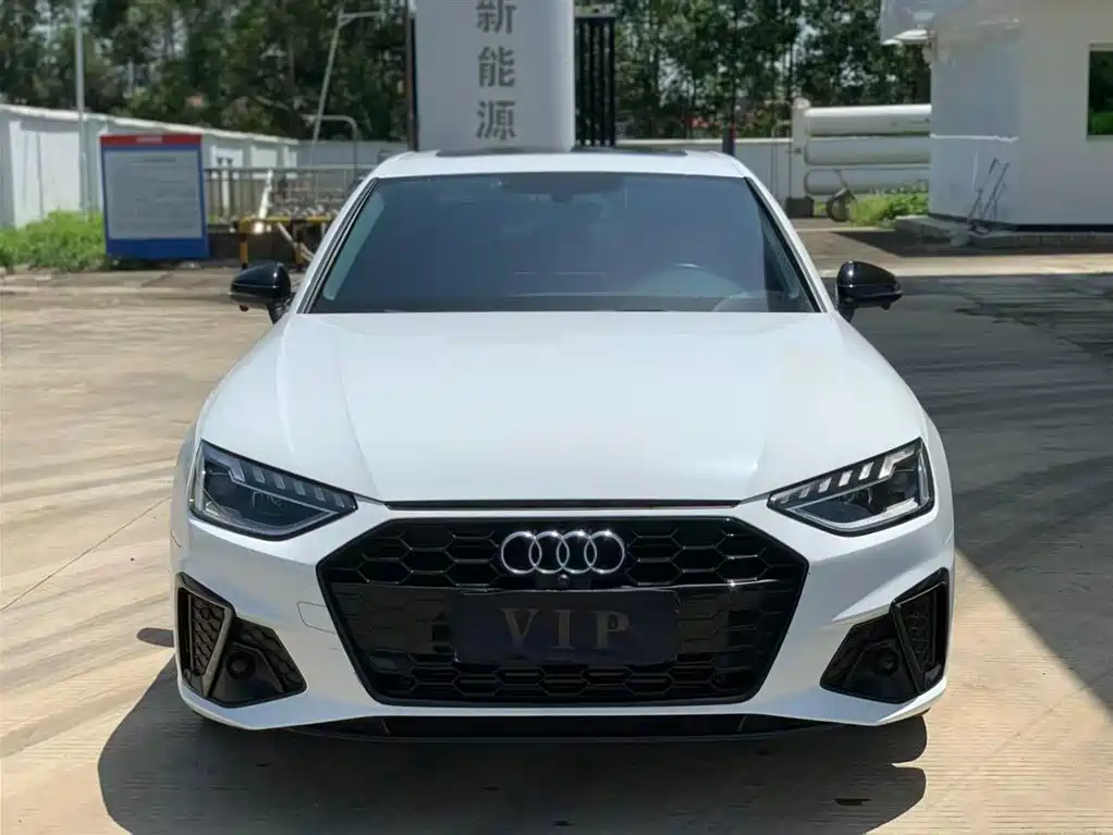 Audi A4L 2021