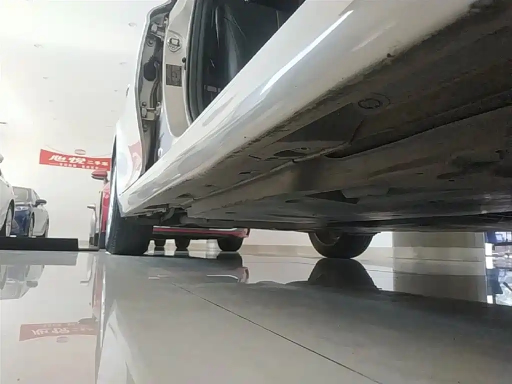 Toyota Camry 2021 — фото 21
