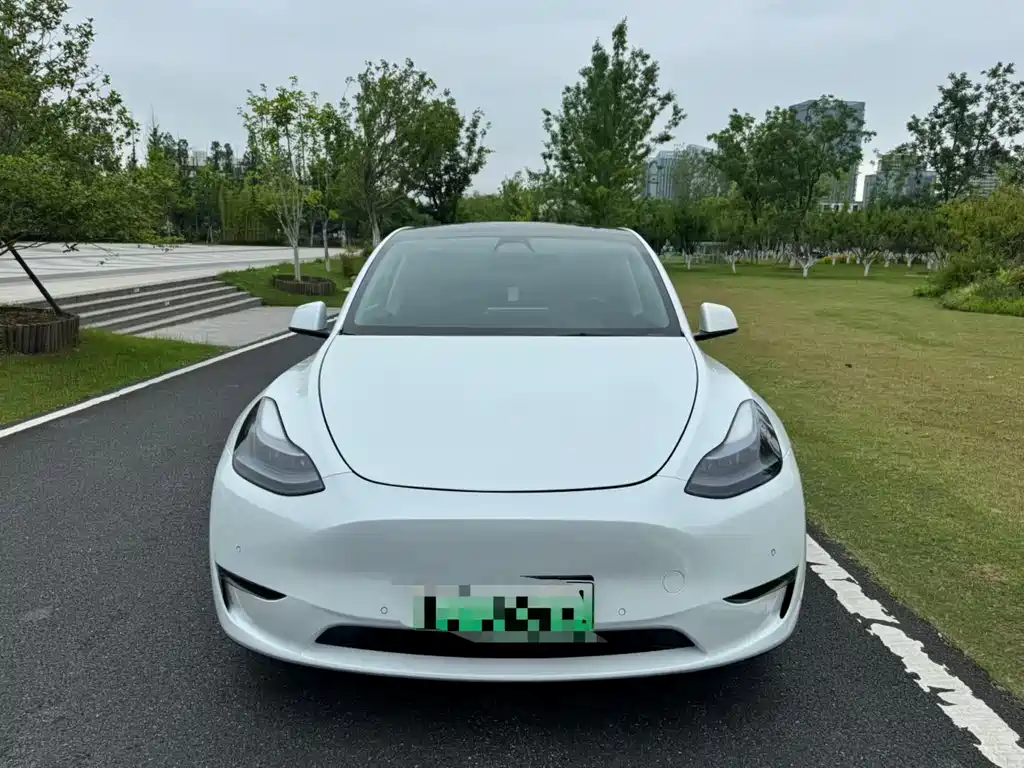 Tesla Model Y 2022 — фото 3