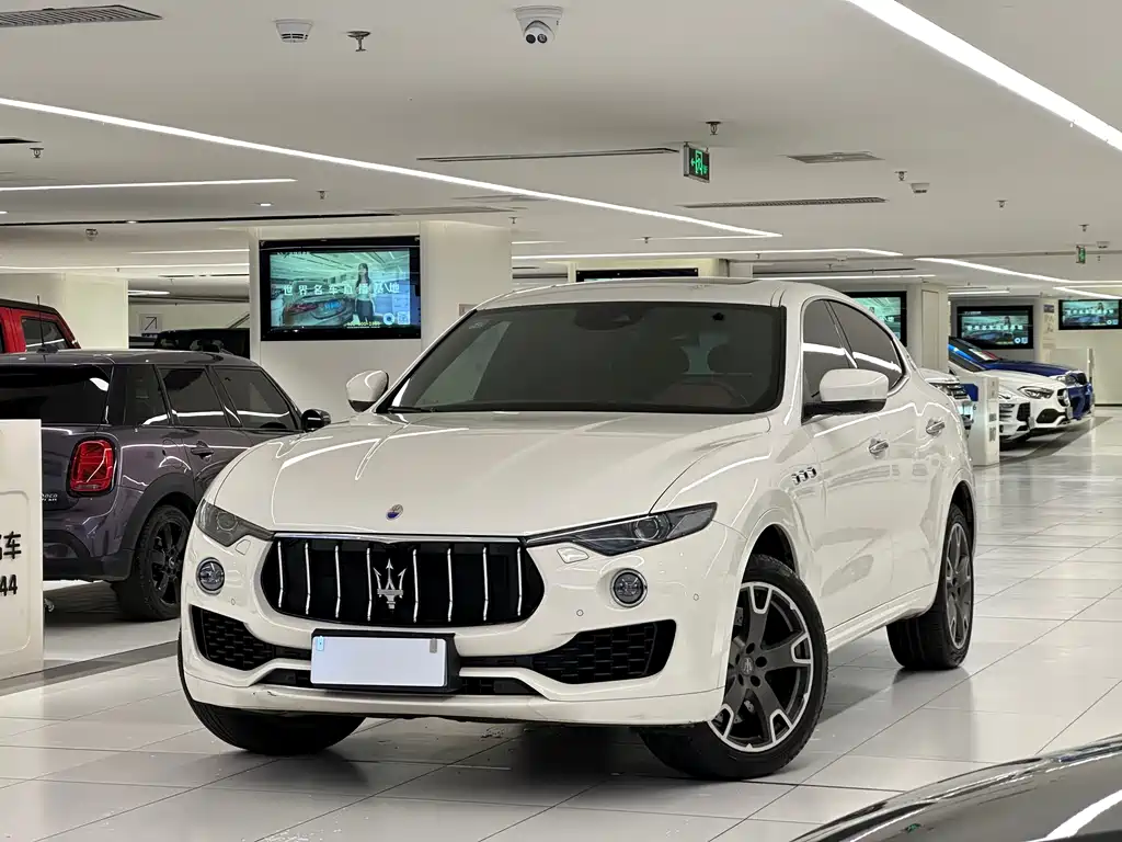 Maserati Levante 2017 — фото 1
