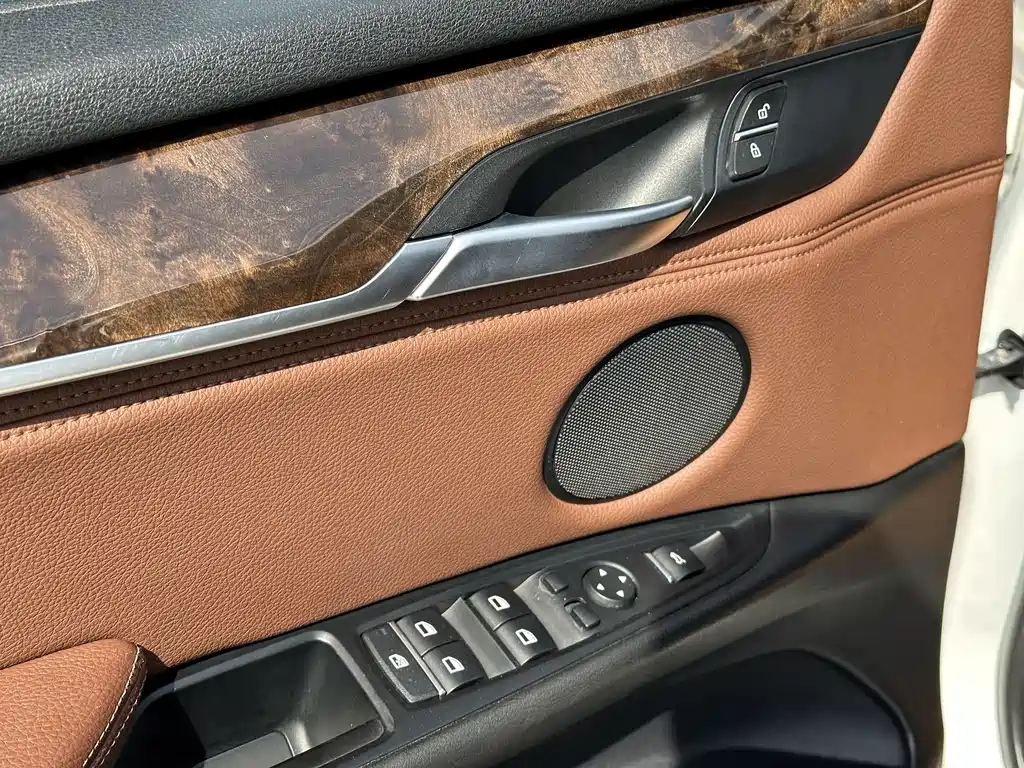 BMW X5 2015 — фото 9