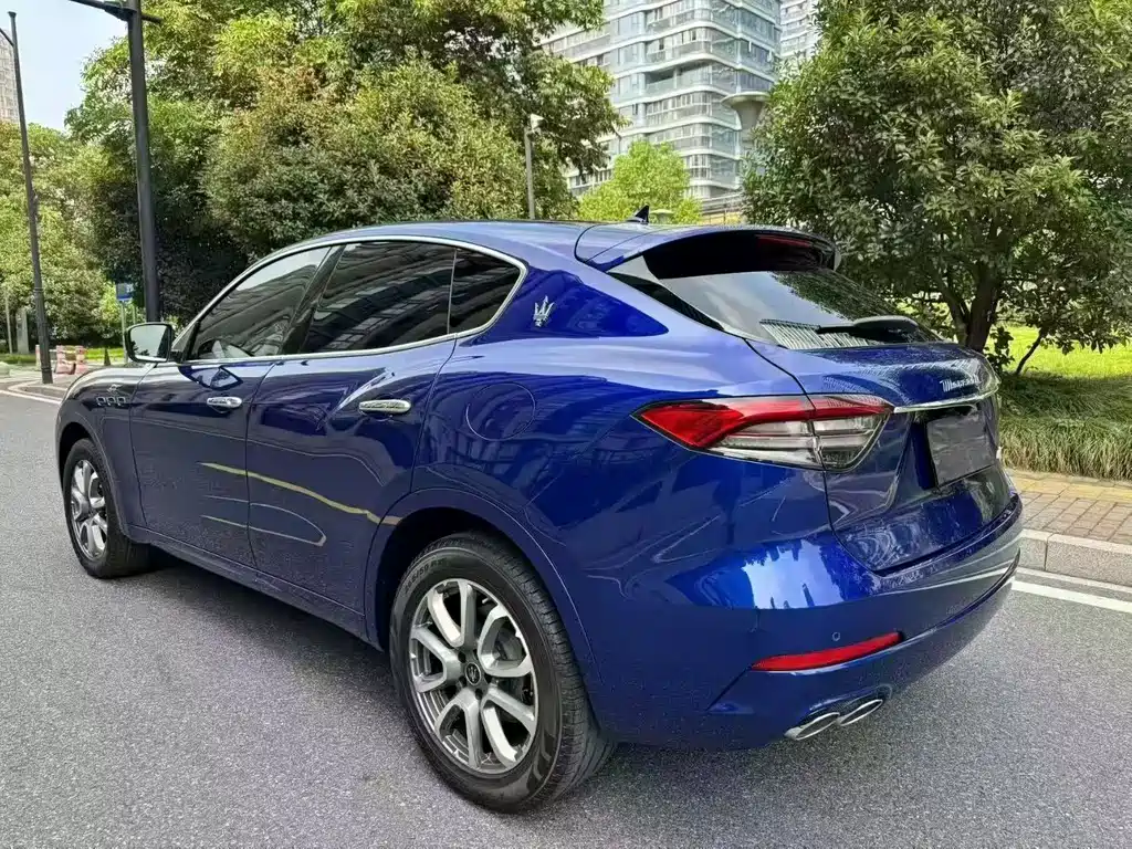 Maserati Levante 2022 — фото 8