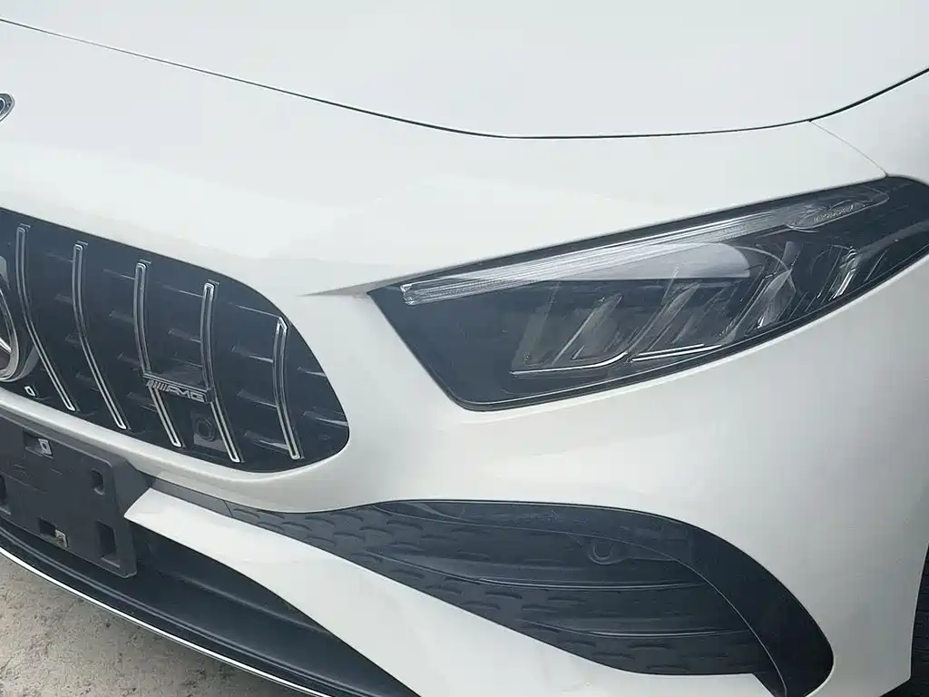 Mercedes-Benz A-Class 2024 — фото 12