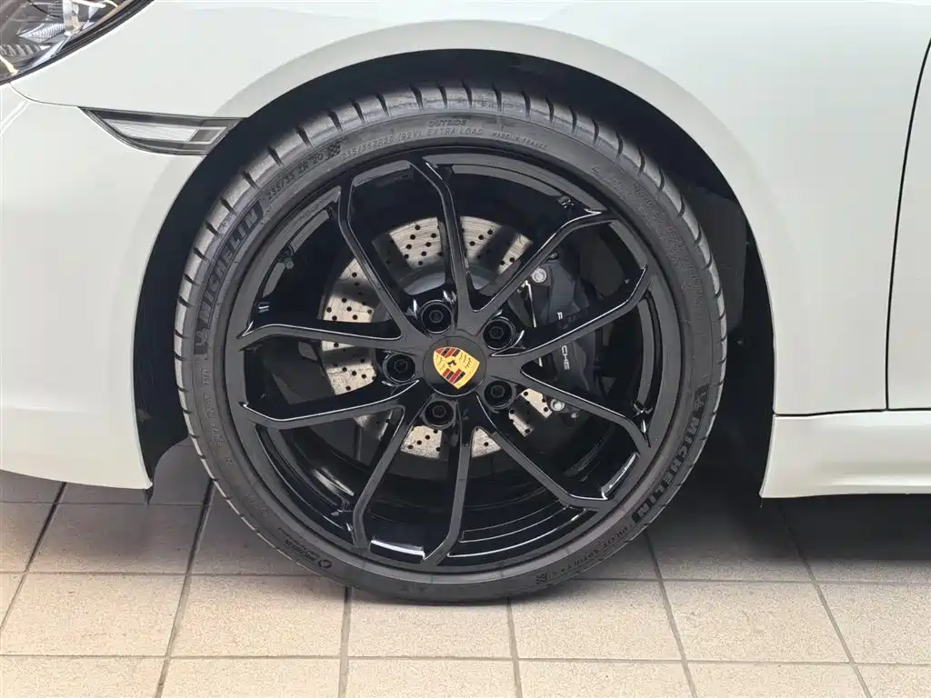 Porsche 718 2025 — фото 11