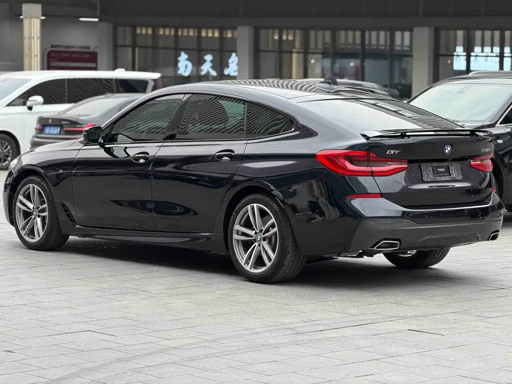 BMW 6 Series GT 2020 — фото 17