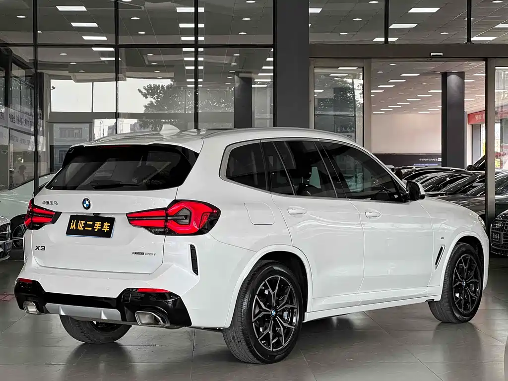 BMW X3 2022 — фото 7