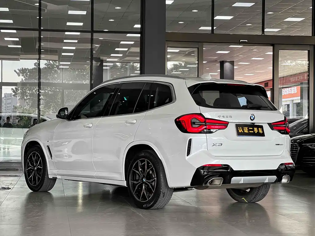 BMW X3 2022 — фото 9