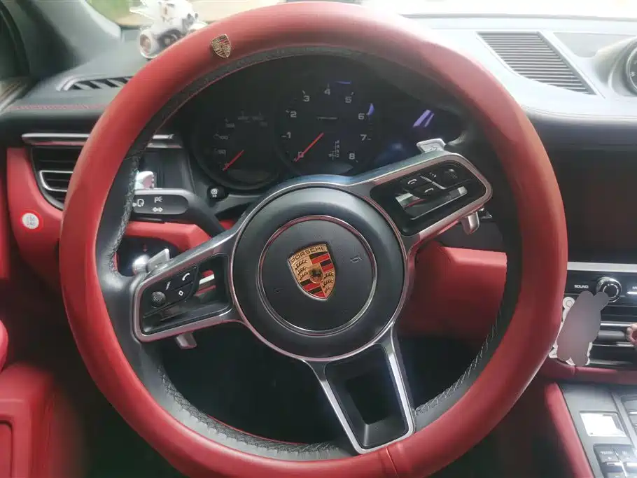 Porsche Macan 2020 — фото 15