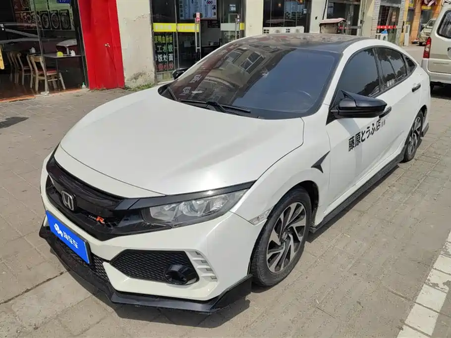 Honda Civic 2017 — фото 1