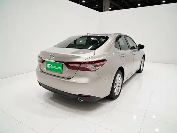Toyota Camry 2021
