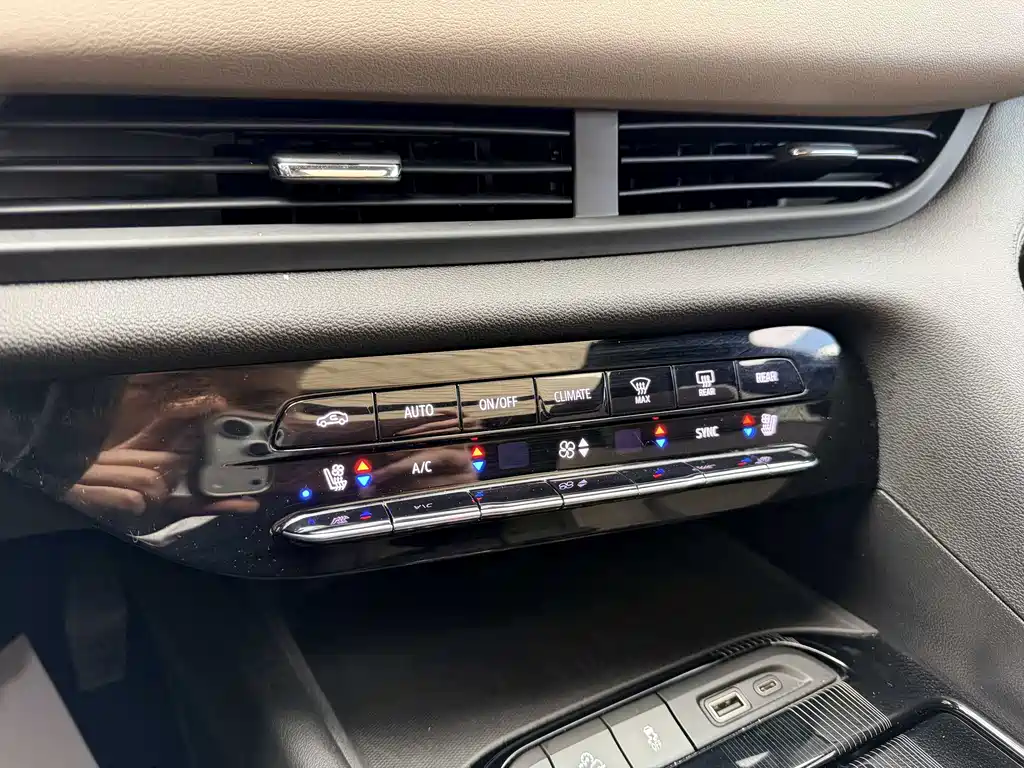 Buick Enclave 2021 — фото 11