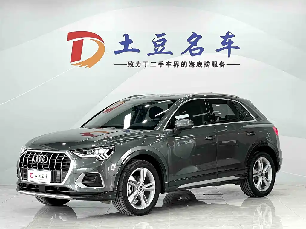 Audi Q3 2023 — фото 1