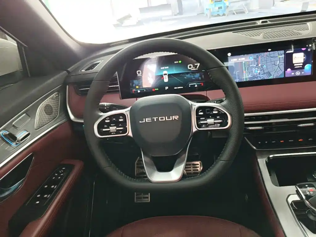 Jetour Jietu X70 PLUS 2023 — фото 11