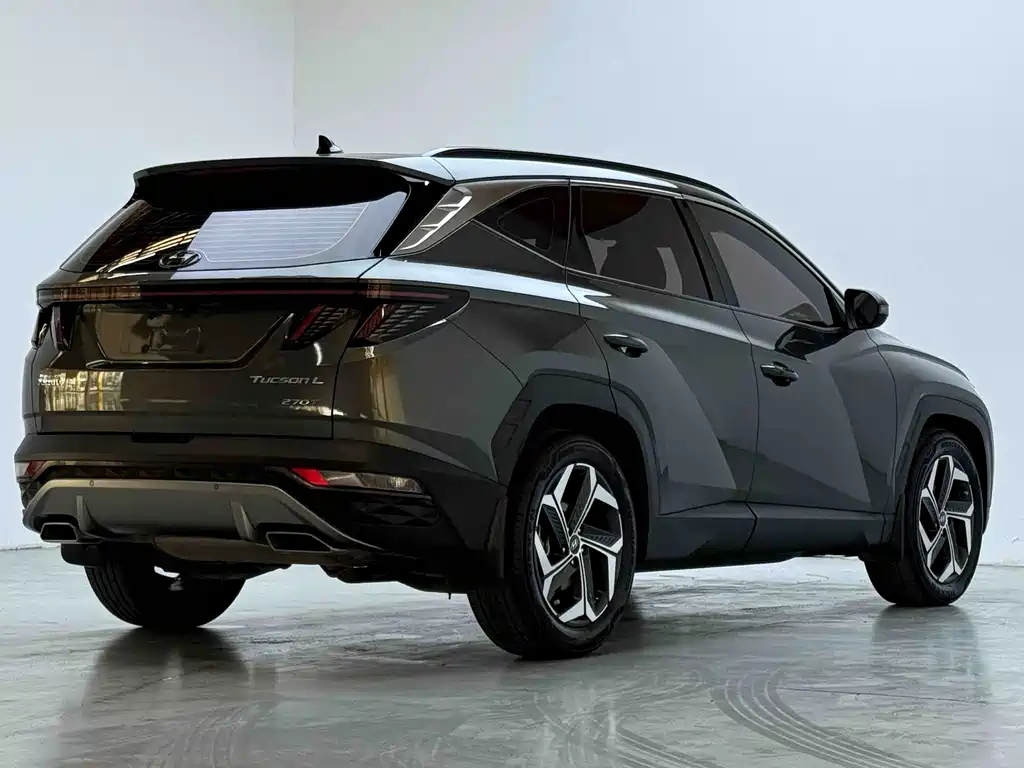 Hyundai Tucson 2023 — фото 9