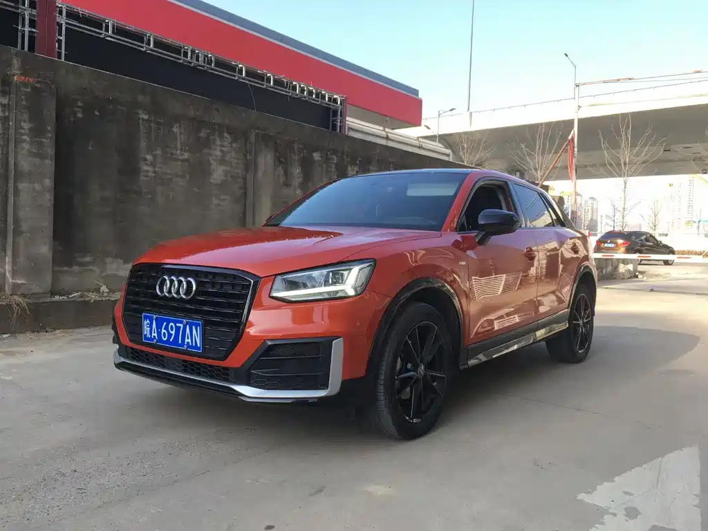 Audi Q2L 2019