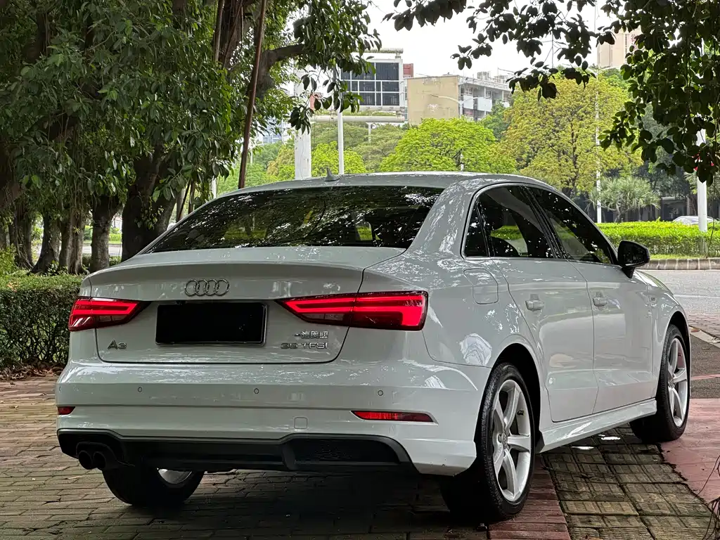 Audi A3 2017 — фото 3