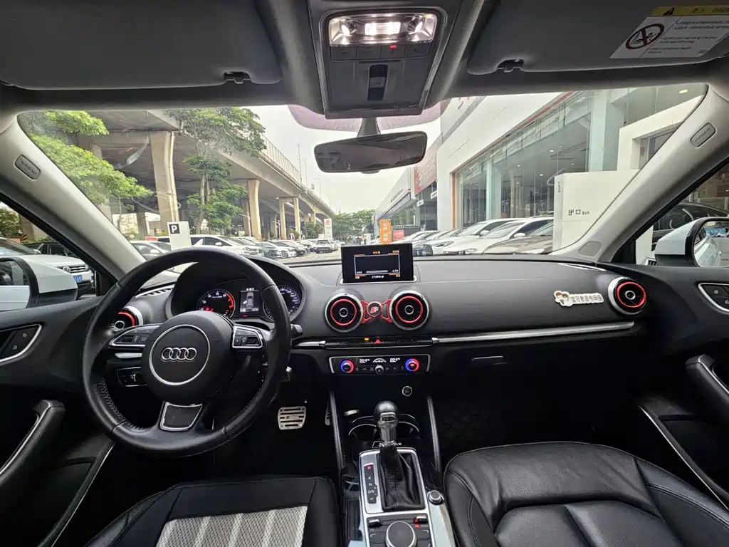 Audi A3 2018 — фото 13