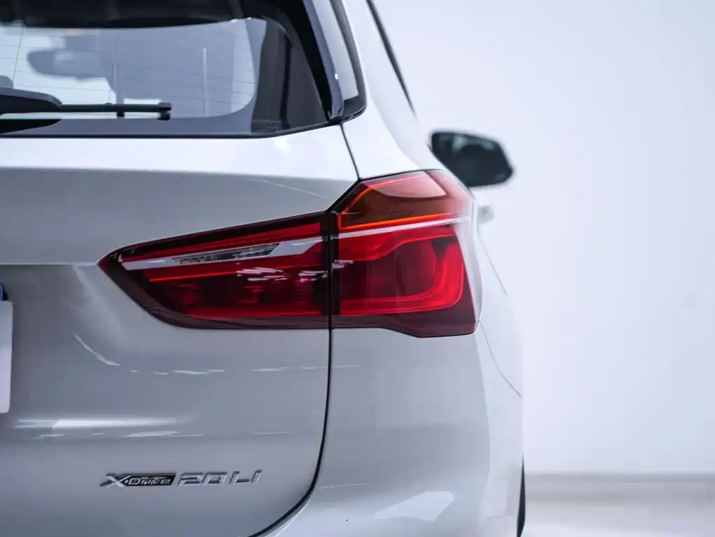 BMW X1 2019 — фото 21