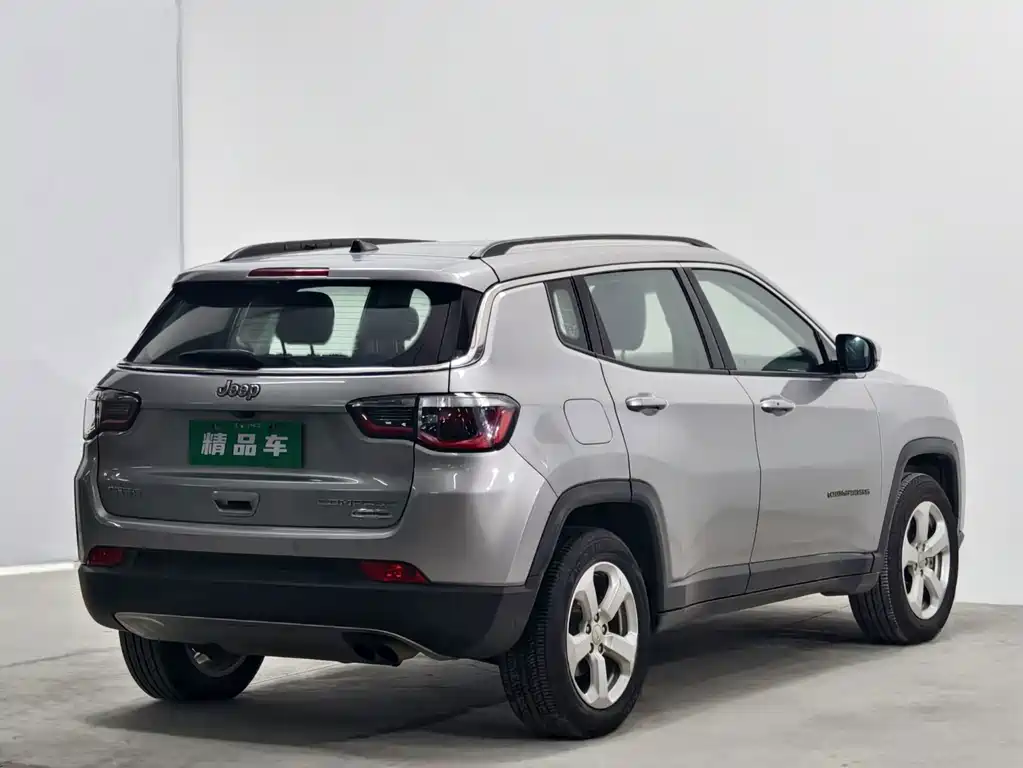 Jeep Compass 2018 — фото 4