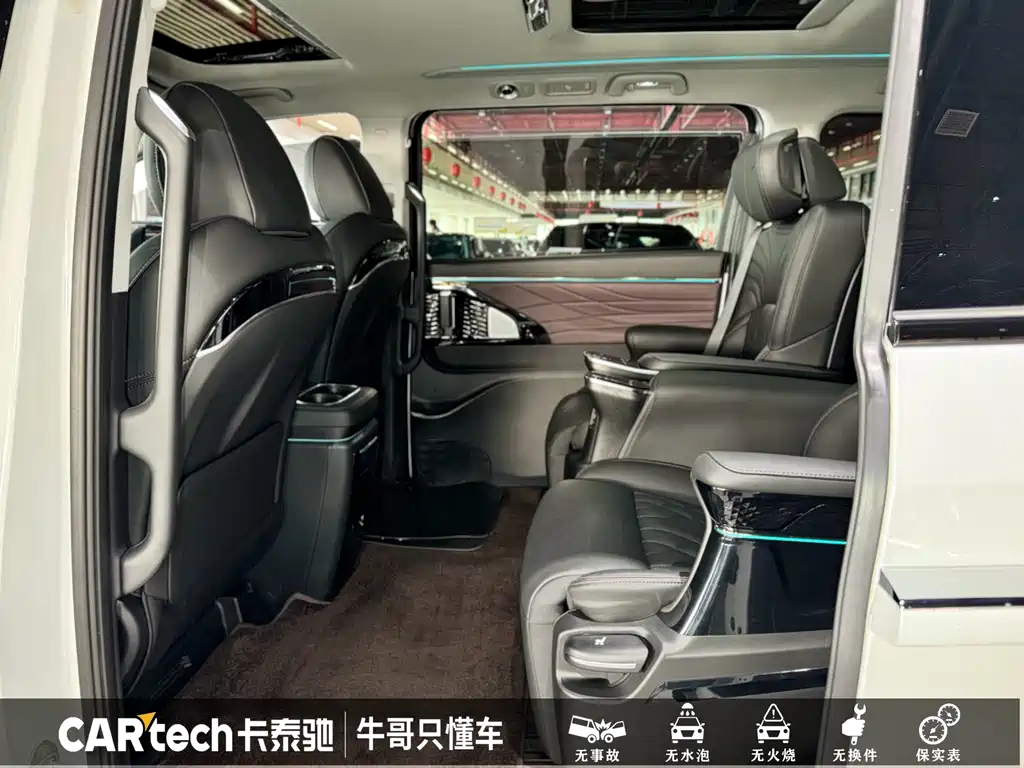 GAC Motor Trumpchi M8 2025 — фото 20