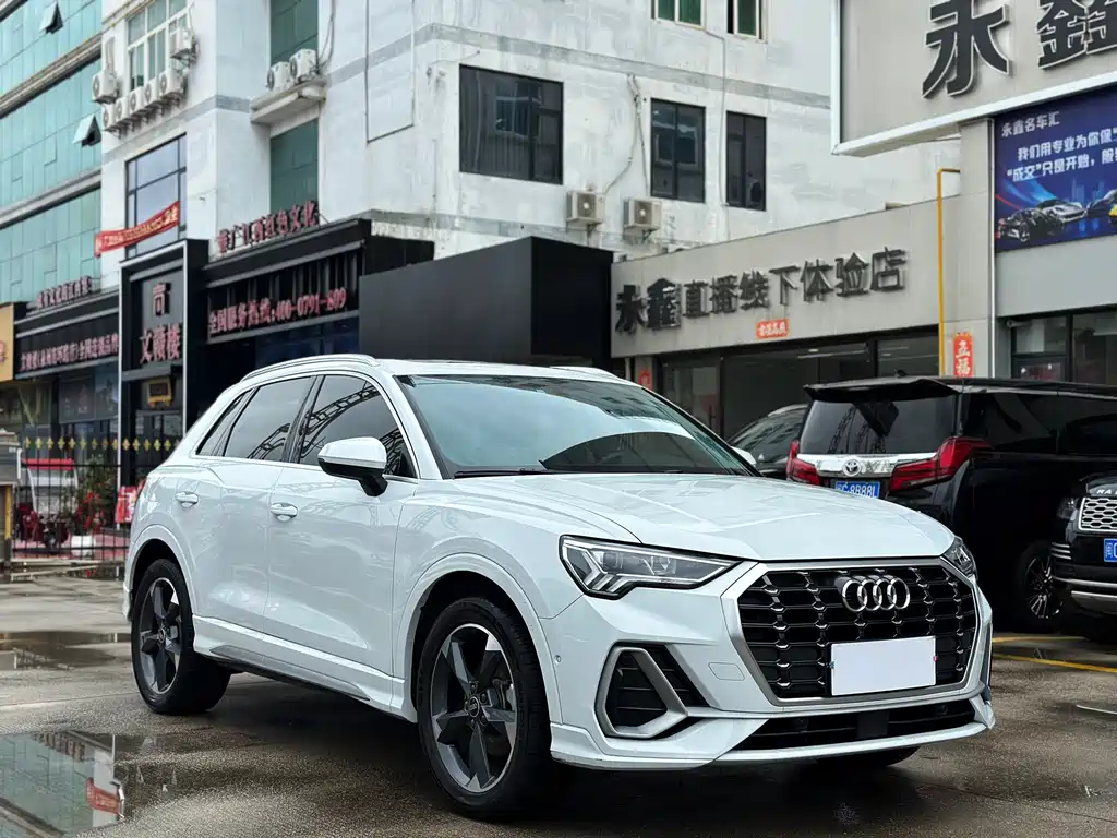 Audi Q3 2022