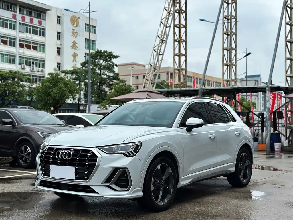 Audi Q3 2022