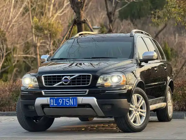 Volvo XC90 2011